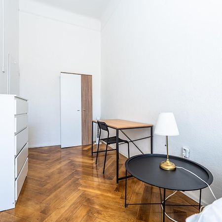 Apartments Safarikova 18 Prag Dış mekan fotoğraf