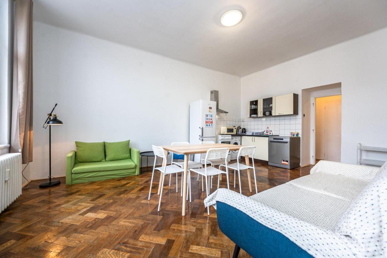 Apartments Safarikova 18 Prag Dış mekan fotoğraf